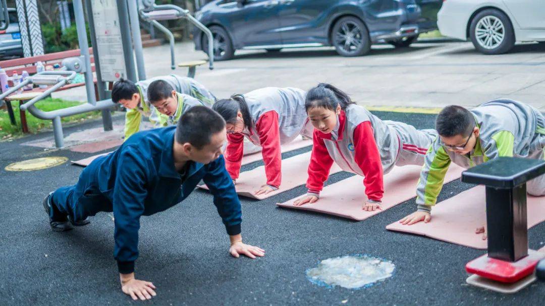 emc体育：西点不止是军事在这里你的孩子将会有更快乐、更合适的假日成长计划！(图13)